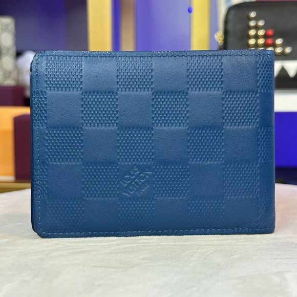 LOUIS VUITTON Damier Infini Multiple Wallet Neptune - Picture 3 of 14